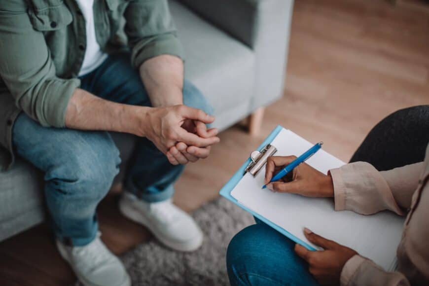 What Does a Forensic Psychologist Do?