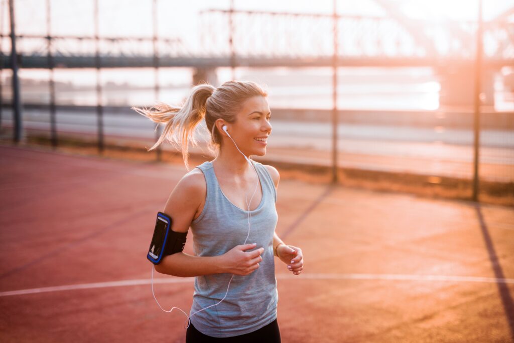 Woman setting micro goals to run more in the new year